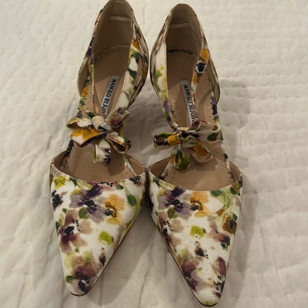 Manolo Blahnik Floral Women's Shoes
